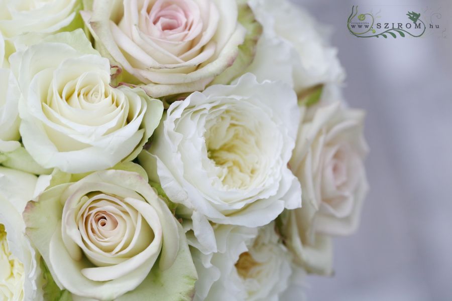 Menyasszonyi csokor David Austin rózsával  (Fehér)