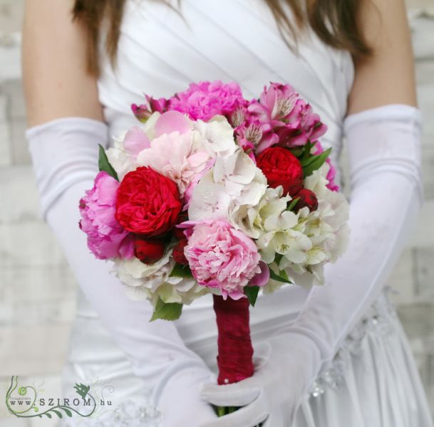 Menyasszonyi csokor habos peóniás ( hortenzia, alstromelia, angol rózsa, rózsaszín, vörös)