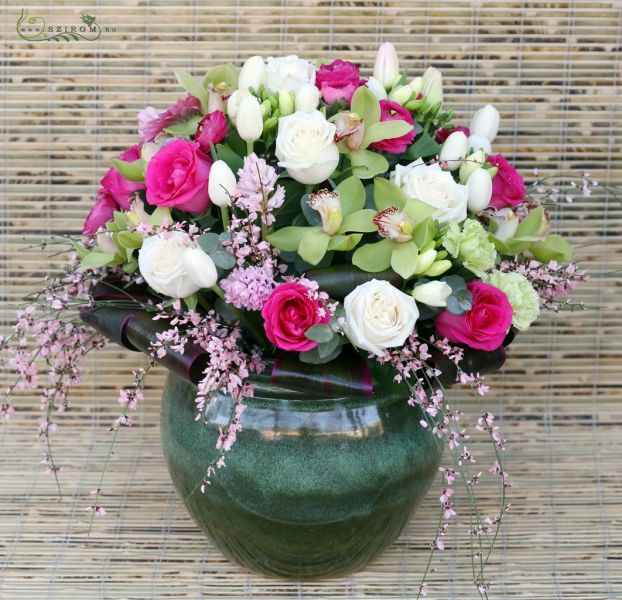 Óriás gömb asztaldísz (orchidea, rózsa, tulipán, jácint, boglárka, rózsaszín, zöld, fehér), esküvő