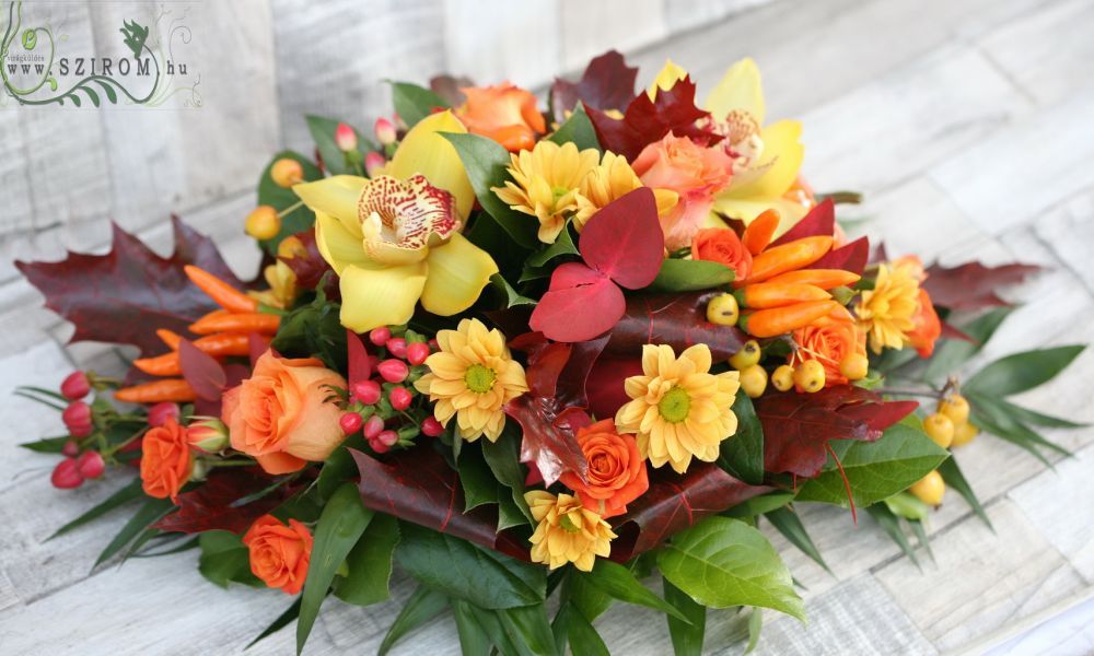 Asztaldísz őszi, ovális (narancs, orchidea, rózsa, krizi), esküvő