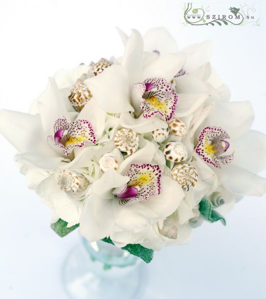 Menyasszonyi csokor orchideával, kagylóval, tengeri stílus (fehér)