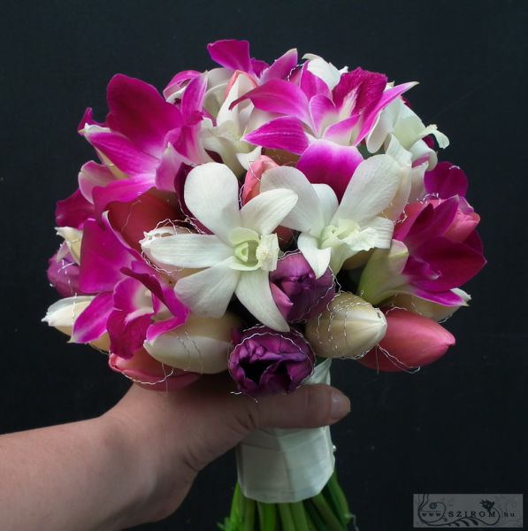 Menyasszonyi csokor orchideával tulipánnal (fehér, rózsaszín)