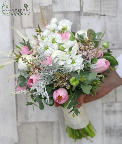 Menyasszonyi csokor (tulipán, viola, astilbe, fehér, rózsaszín)