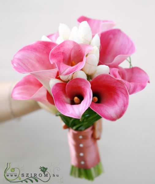 Menyasszonyi csokor (kála, tulipán, fehér, rózsaszín)