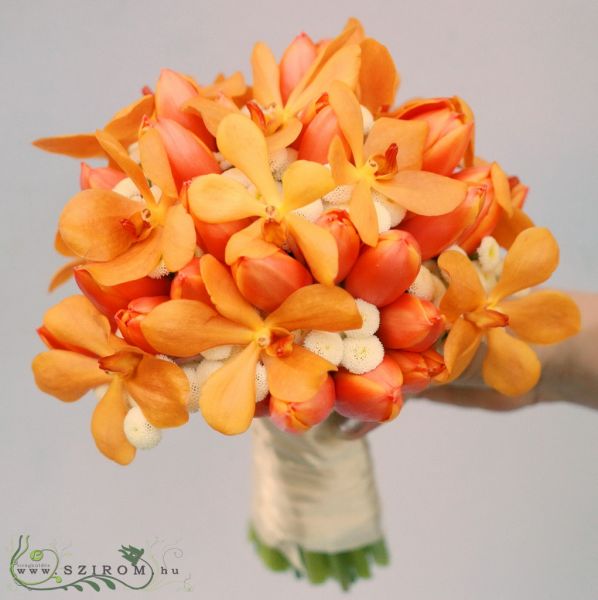 Menyasszonyi csokor (tulipán, matricaria, mokara, narancs, fehér) tél, tavasz