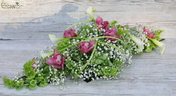 car flower  (orchid, calla, gypsophila, molucella, green, white, pink, white)