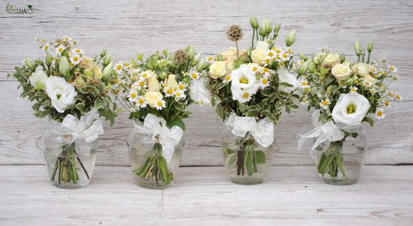 Small centerpieces in jar 1pc (creme spray rose, lisianthus, chamomile, scabiosa)