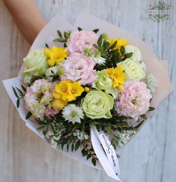 Small summer bouquet with roses, lisianthuses, freesias, summer flowers (19 stems)