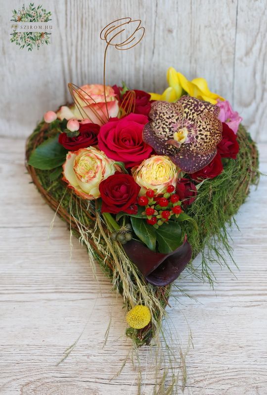 Heart flowerbowl with rustic rustflower