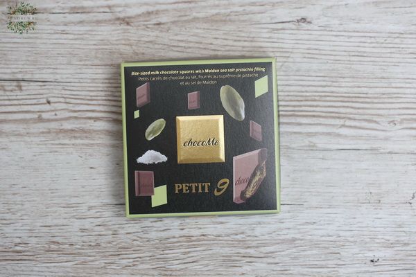 ChocoMe Petit 9 Milchschokoladestückchen mit Füllung aus Maldon-gesalzenen Pistazien (50g)