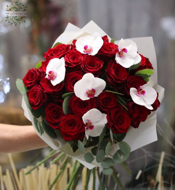 red roses with orchids (30 stems)