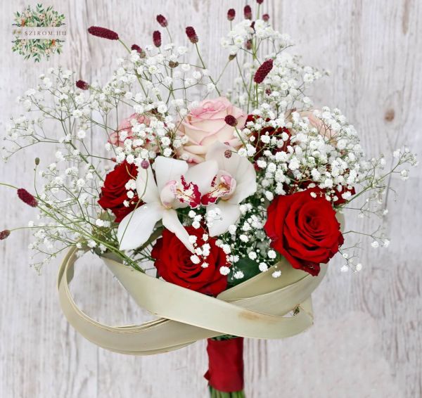 Red rose cloud with orchids (11 stems + small flowers)