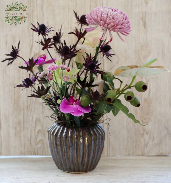 Különleges kerámia tál extra virágokkal, fémes színekkel