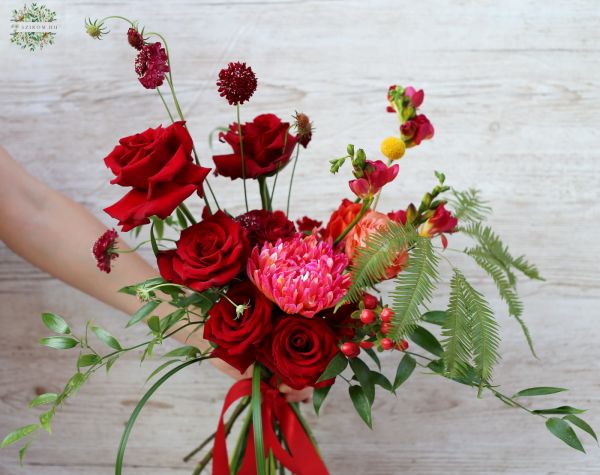 Airy red rose bridal bouquet with red roses 