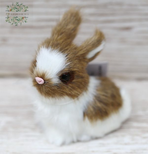 dark brown spotted bunny figure (7cm)