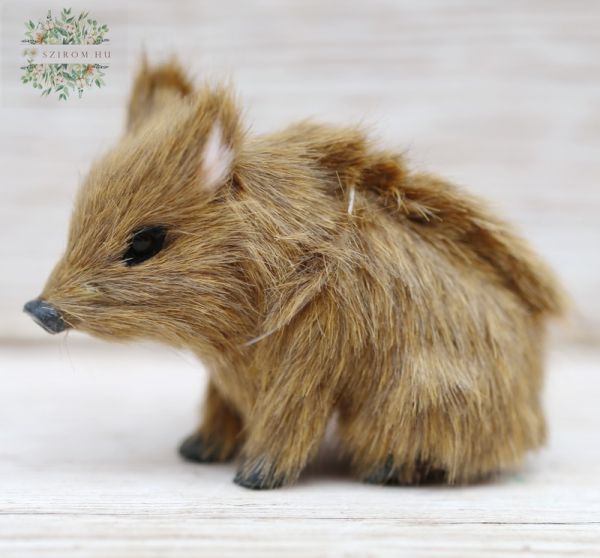 small sitting wild boar (9cm)