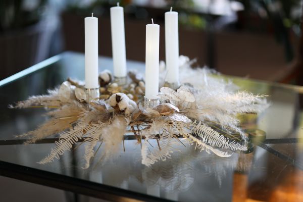 Airy modern advent wreath