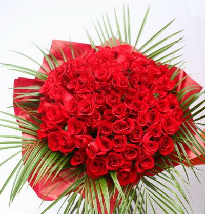 80 premium red roses in a huge bouquet