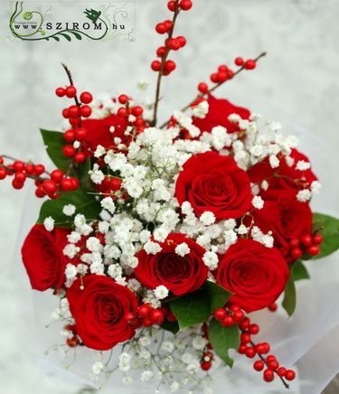 snowy red rose bouquet with ilex (10 stems) 
