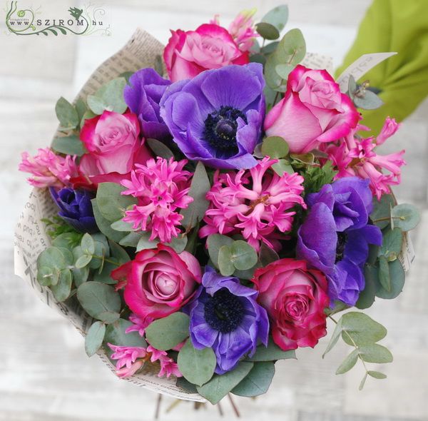 hyacinth, anemone, rose (15 stems)