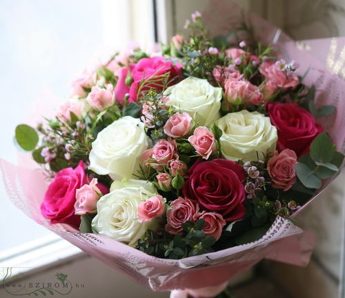 pink and white rose, spray rose bouquet (20 stems)