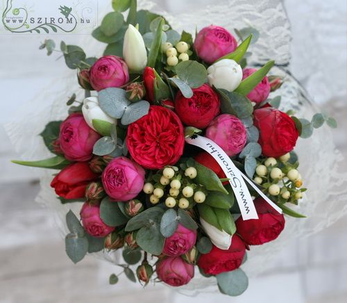english roses with tulips and hypericum (22 stems)