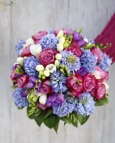 50 stems of spring flowers in a fragrant bouquet