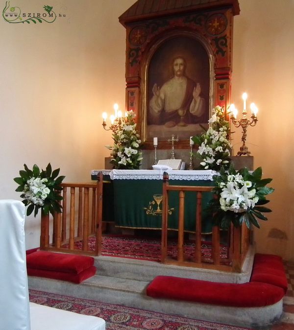 church flower decor (lily, lisianthus, white), wedding
