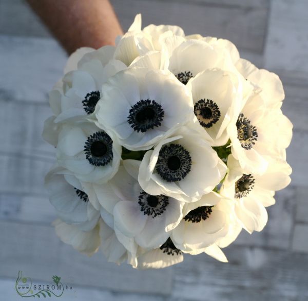 Bridal bouquet of anemone (white)