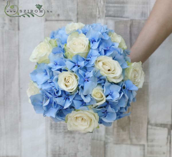 Bridal bouquet with hydrangea and rose (blue, white)