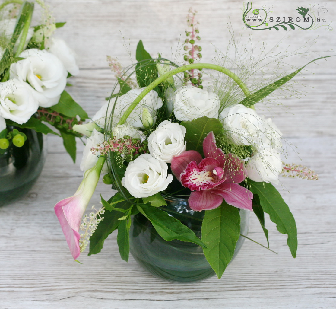 Asztaldísz (orchidea, liziantusz, kála, fehér, rózsaszín), esküvő