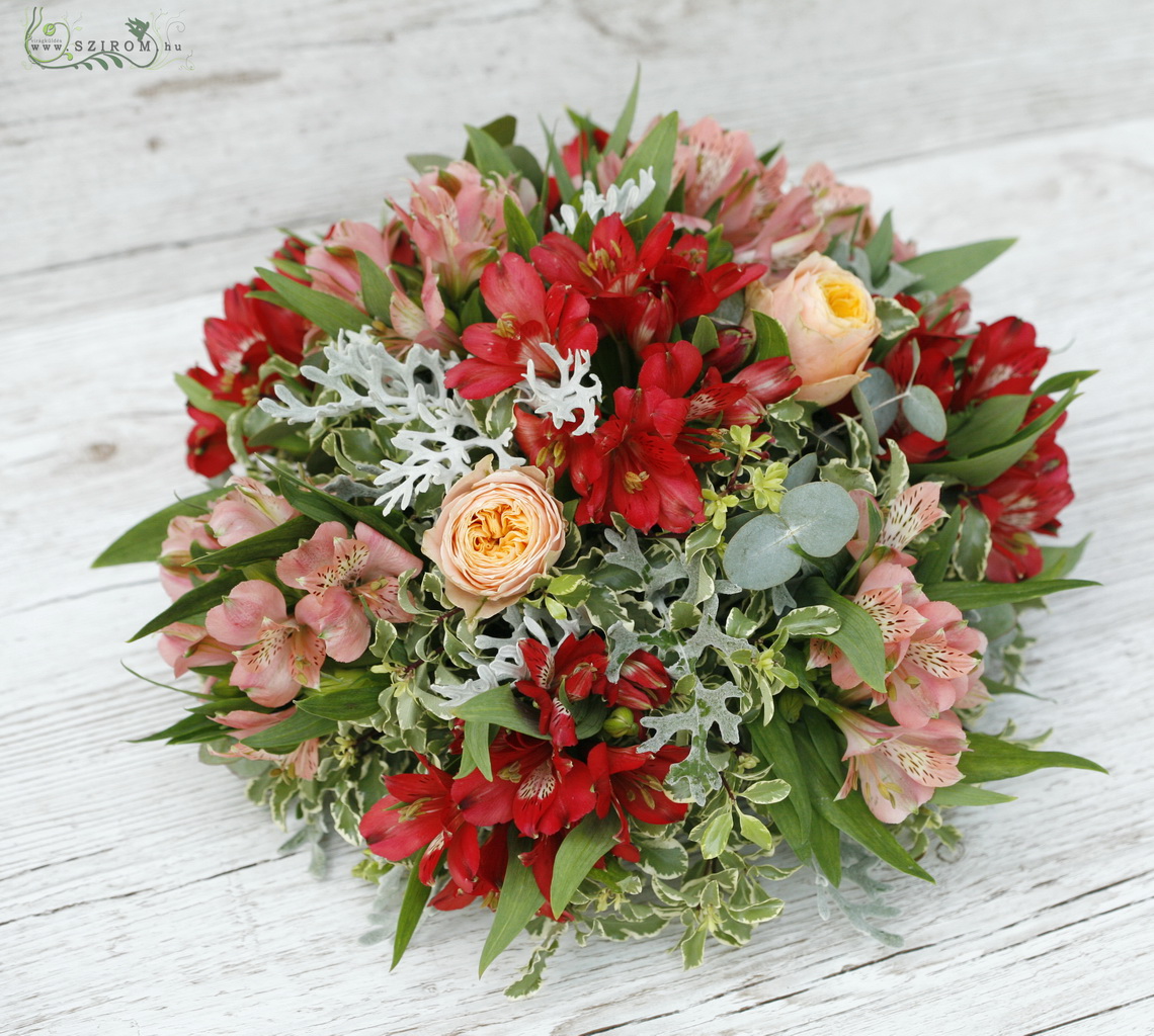 flower delivery Budapest - car flower (alstroemeria, English rose, red, orange, peach)