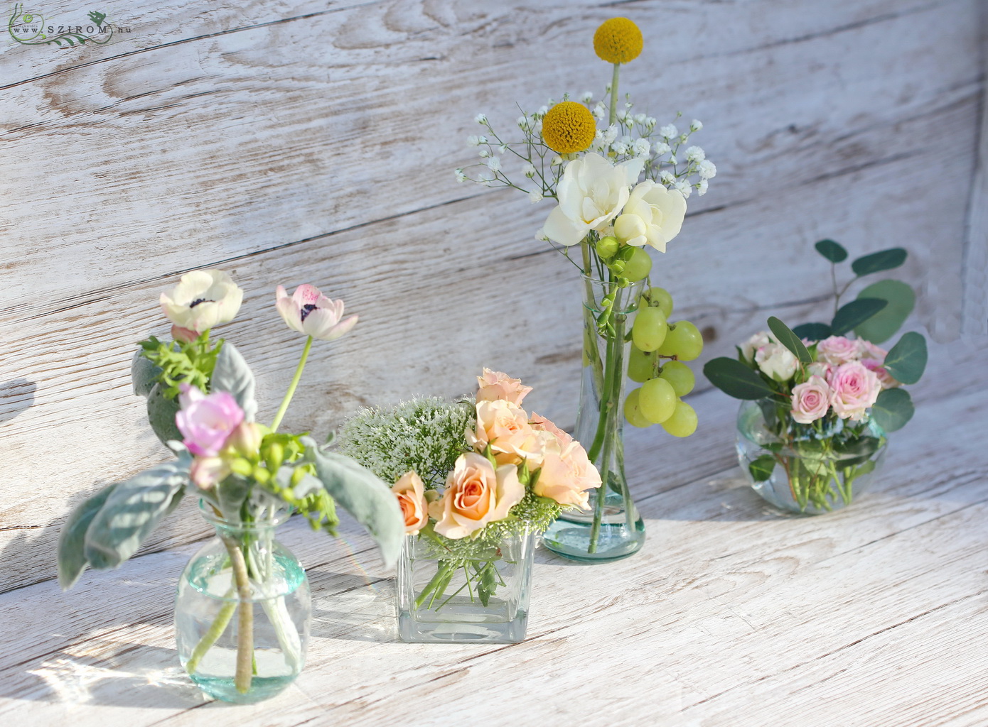 Mini vázás esküvői asztaldísz (barack, rózsaszín)