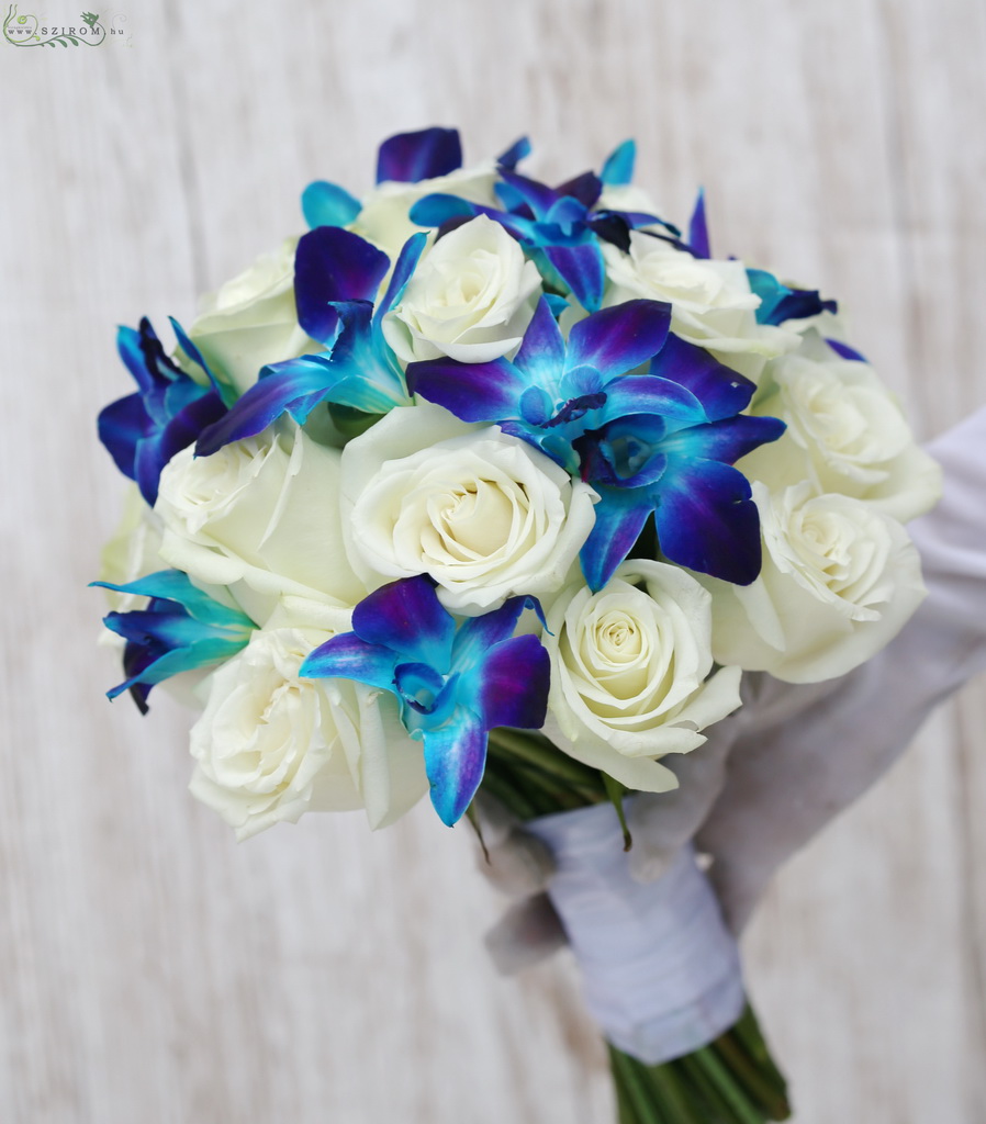 Menyasszonyi csokor (rózsa, dendrobium orchidea, fehér, türkiz, kék)