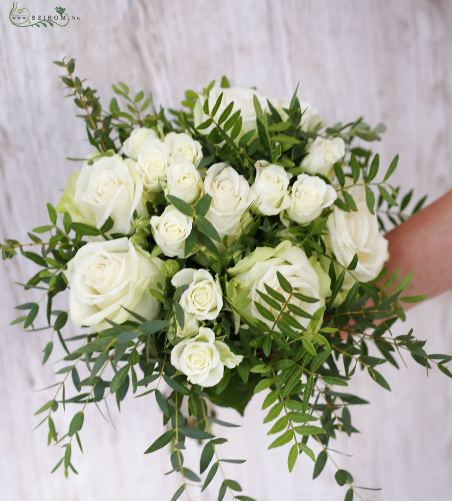 Bridal bouquet (rose, spray rose, pistachio leaf, eucalyptus, white, green)