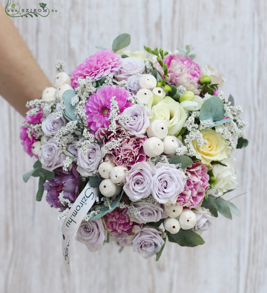 Bridal bouquet (dahlia, rose, spray rose, carnation, fresia, white, lilac)