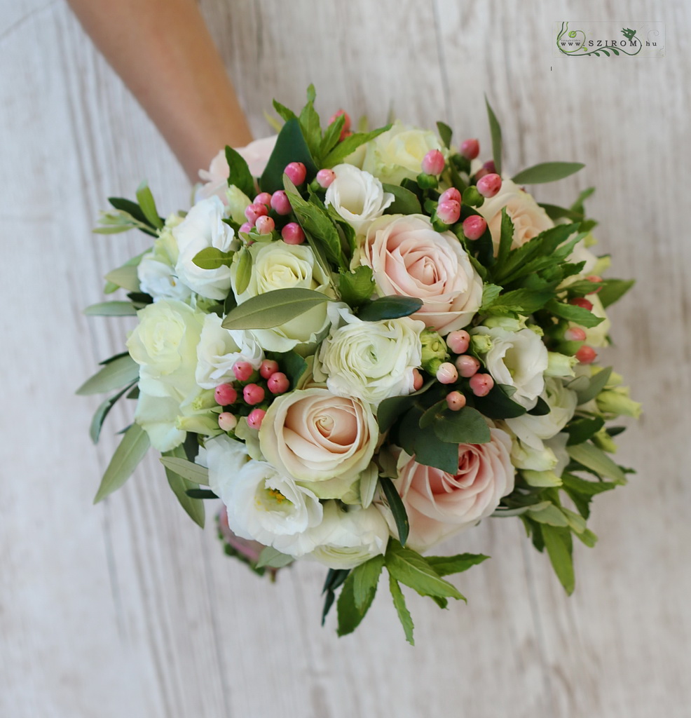 Bridal bouquet (rose, lisianthus, hypericum berries, buttercup, white, pink)