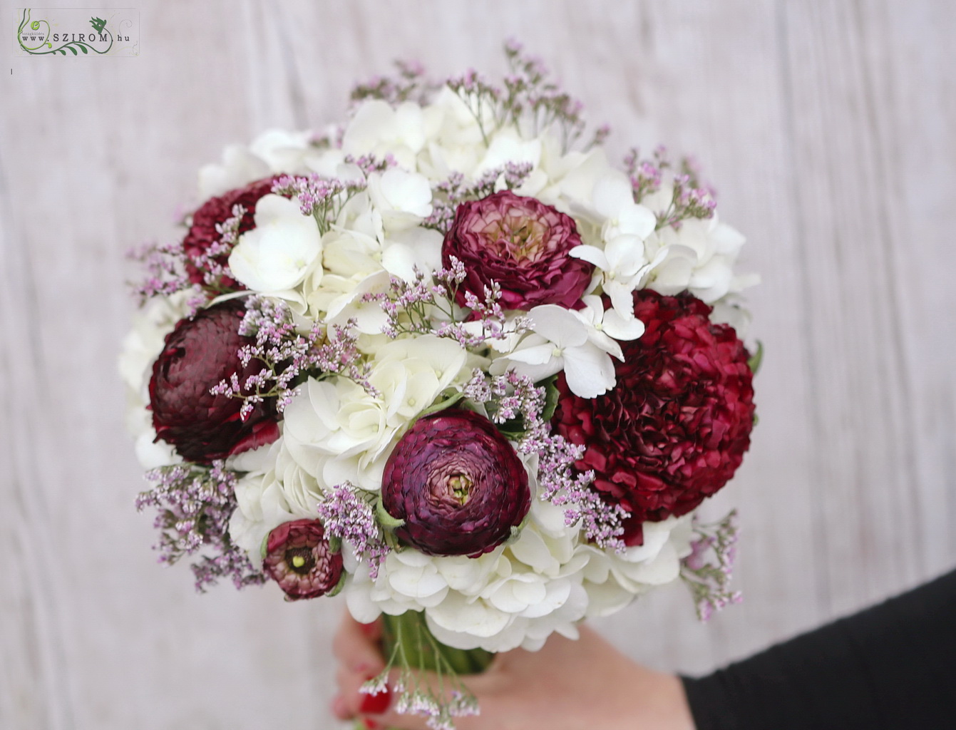 bridal bouquet (hydrangea, buttercup, imonium, white, bordeux)