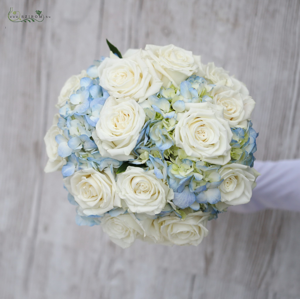 bridal bouquet (hydrangea, rose, blue, white)