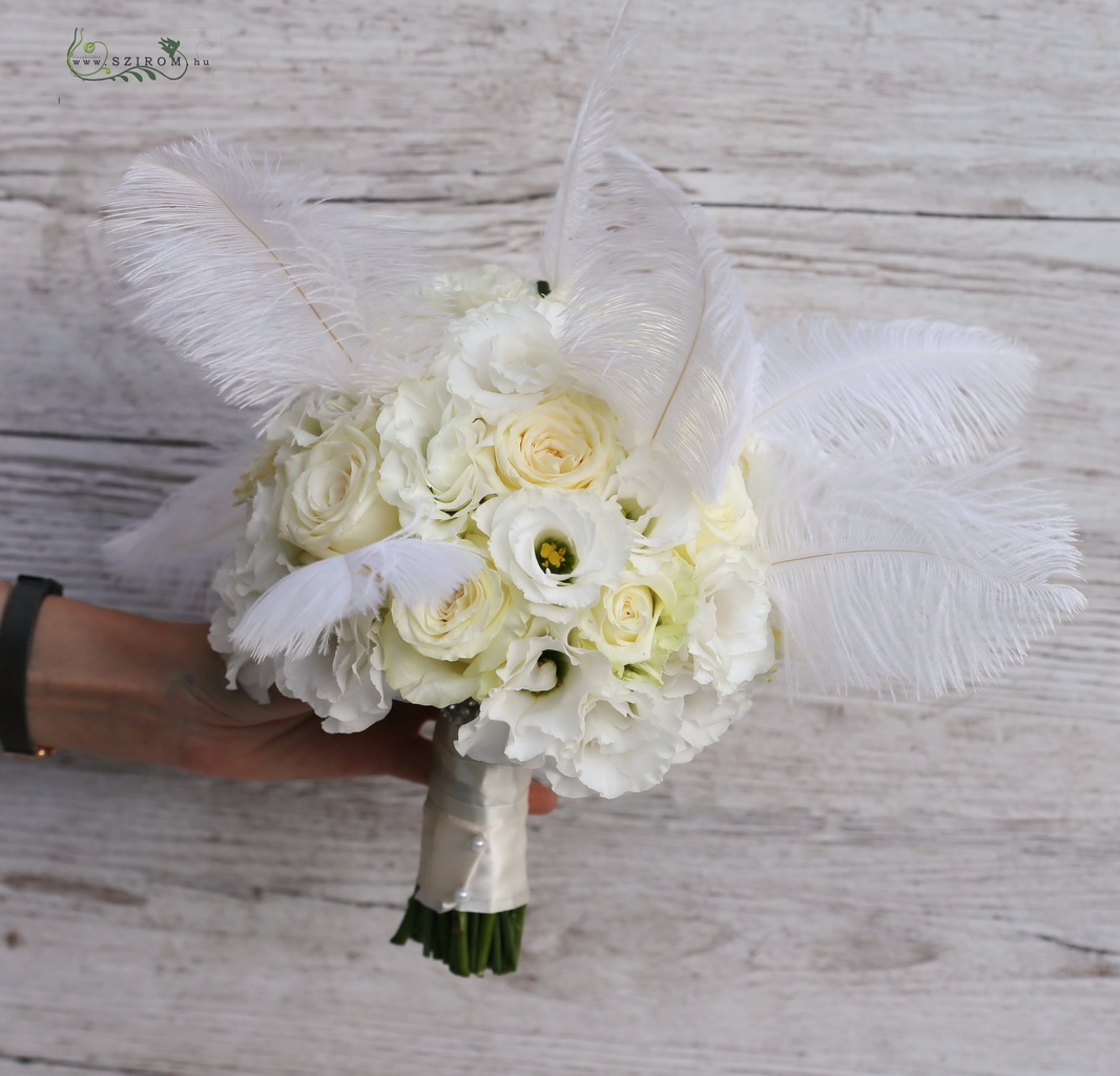 bridal bouquet (rose, lisianthus, feather, white, creme)