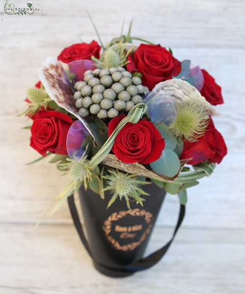 flower delivery Budapest - Modern red rose box with seashells and holographic disks