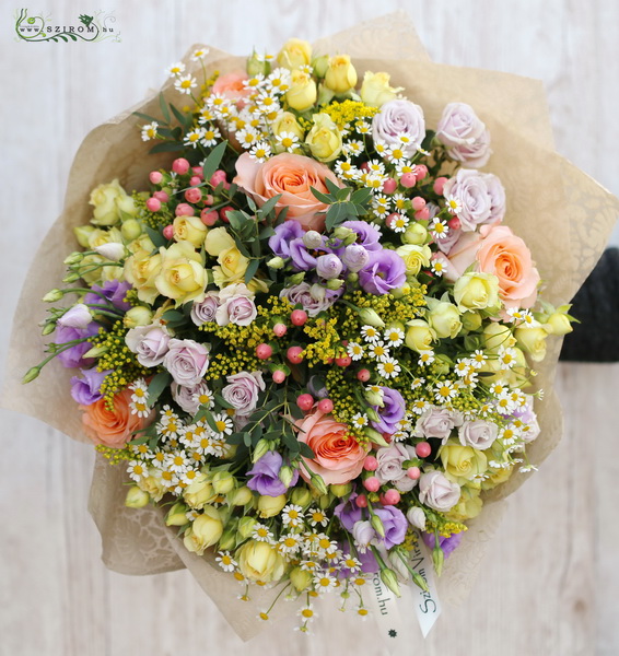 flower delivery Budapest - big colorful bouquet made of small flowers (34 st)