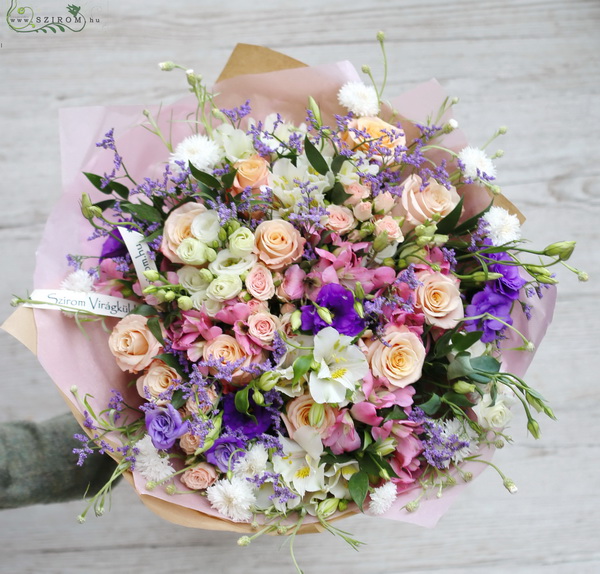 flower delivery Budapest - mixed flowerful bouquet (46 st)
