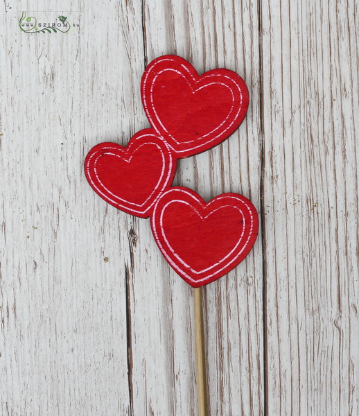 flower delivery Budapest - heart figure on stick