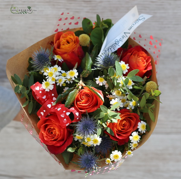 flower delivery Budapest - Orange roses with chamomiles, eryngiums, craspedias