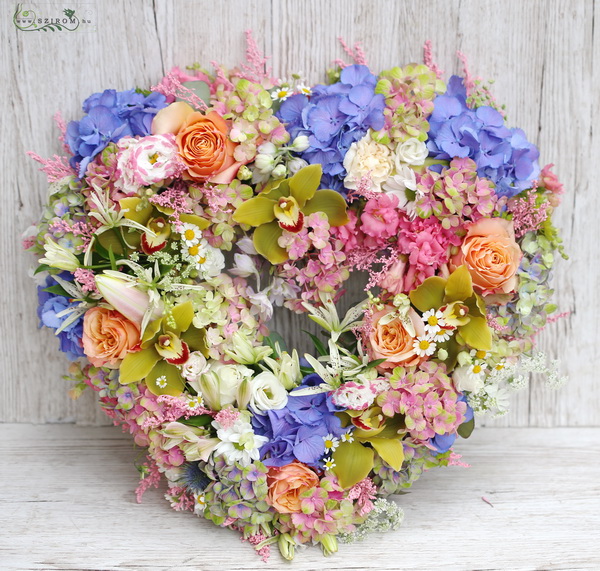 flower delivery Budapest - Flower heart with hydrangeas, roses, orchids (45 cm)