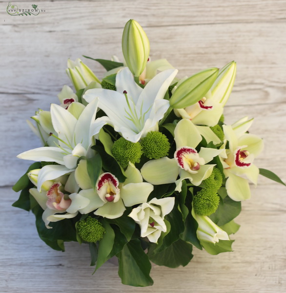 flower delivery Budapest - Cheramic pot with lilies, green pompoms and orchids (14 stems)