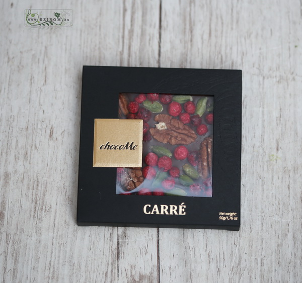 flower delivery Budapest -  chocoMe 41% milk chocolate, Freeze-dried redcurrant grains, Bronte pistachios, Pecans 50g