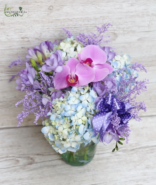flower delivery Budapest - Hydrangea Freesia Bouquet in Special Craft Vase (12 Strands)