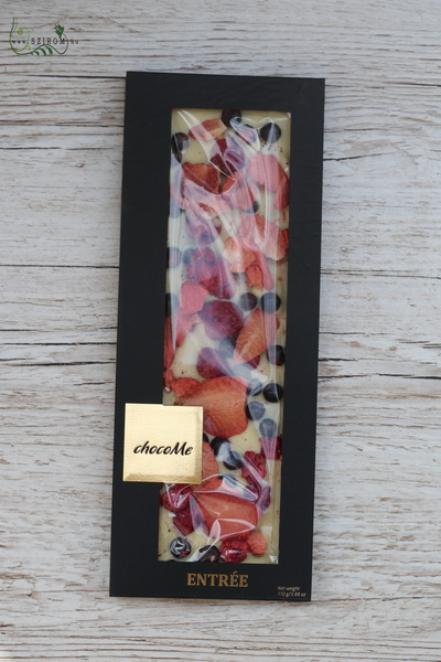 flower delivery Budapest - ChocoMe 110g white chocolate, strawberries, redcurrant, raspberries